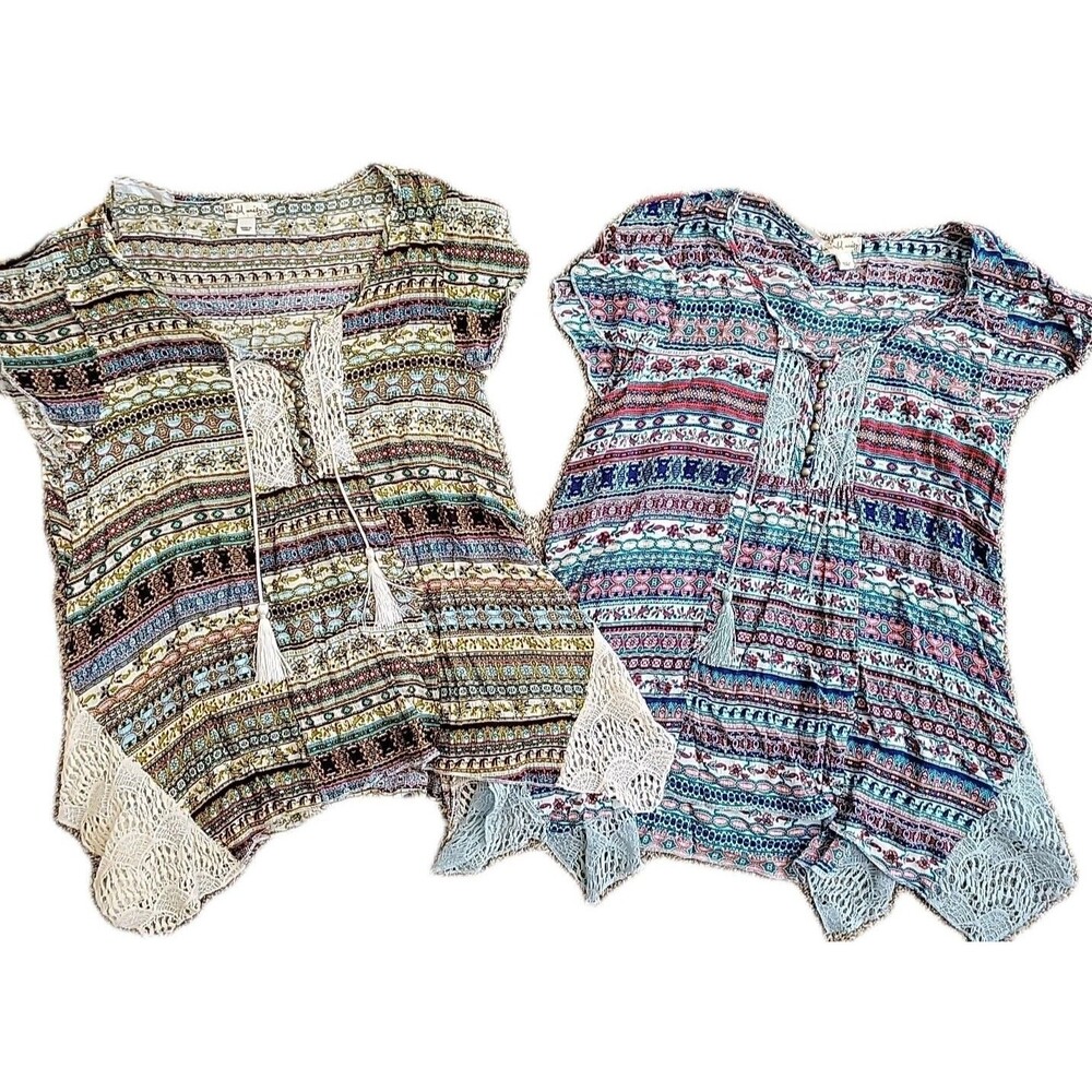 Unity World Wear Lot of 2 Tops Womens L Embroidered Flutter Boho Geometric
